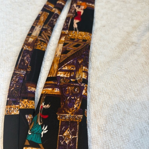 Men’s Droopy character polyester tie. - Picture 5 of 6